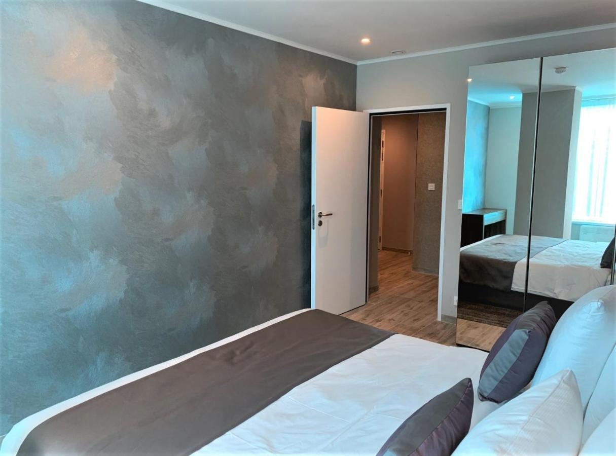 Smartflats - Midi 33 Apartment Brussel Bagian luar foto