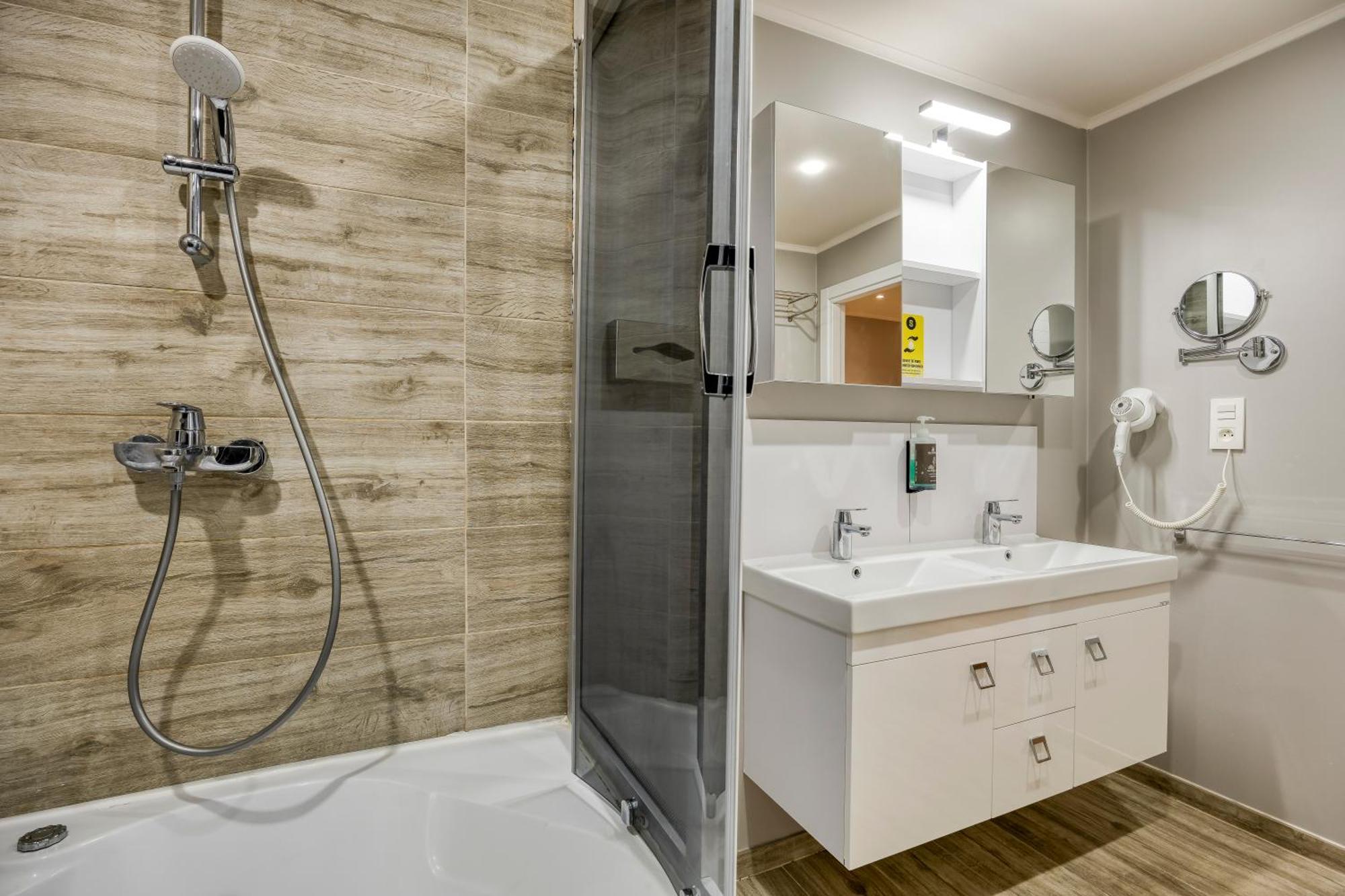 Smartflats - Midi 33 Apartment Brussel Bagian luar foto