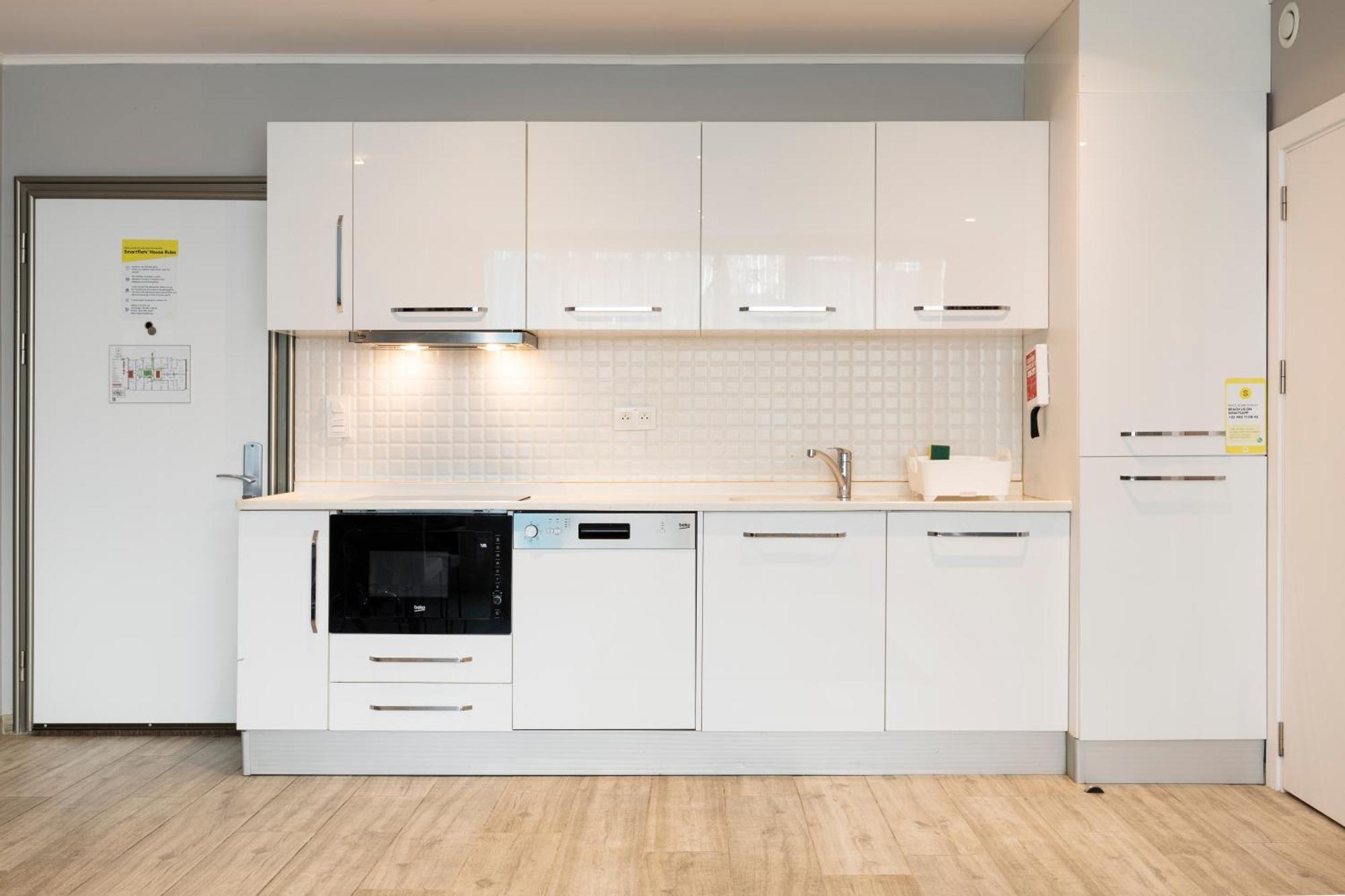Smartflats - Midi 33 Apartment Brussel Bagian luar foto