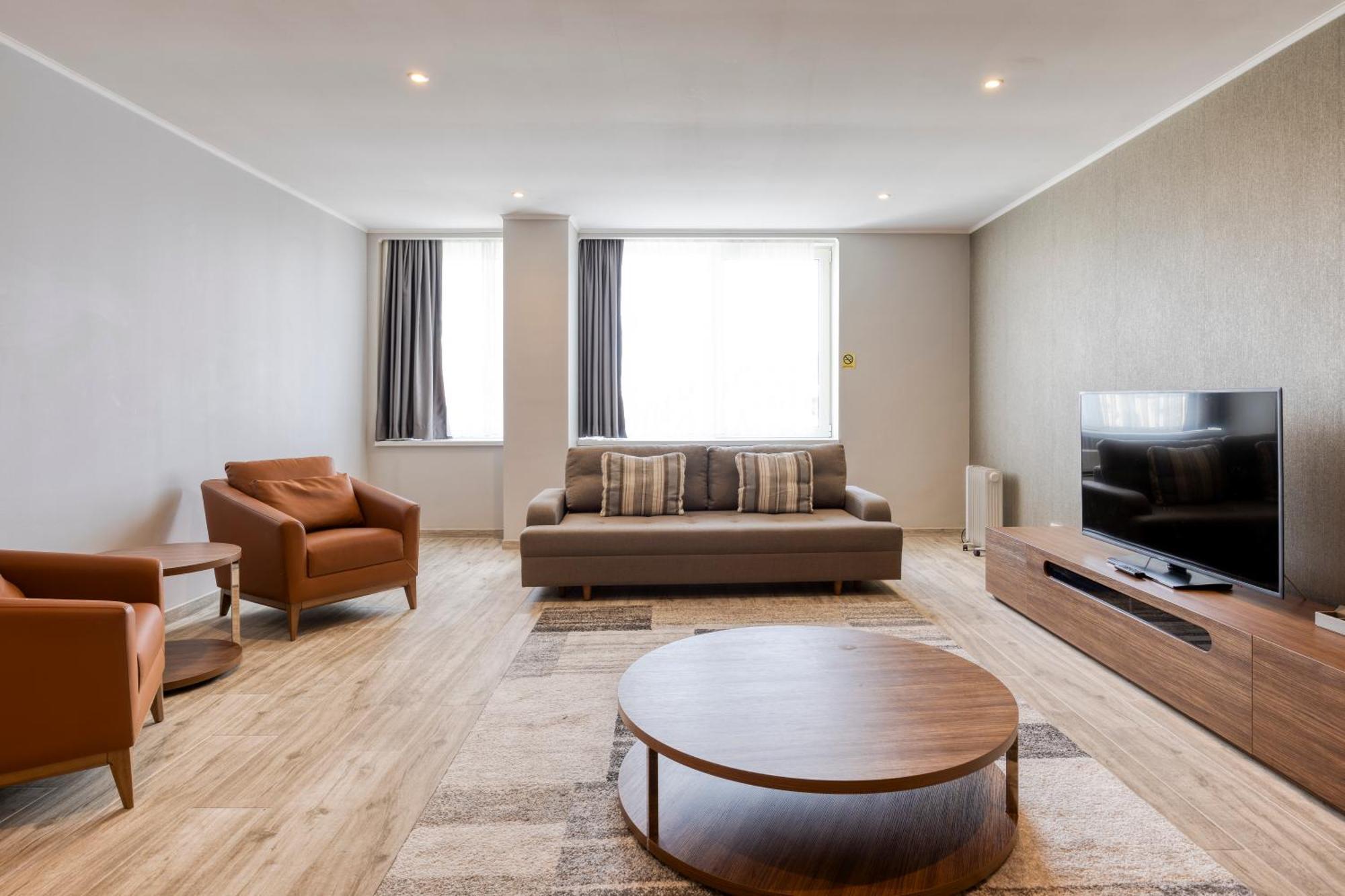 Smartflats - Midi 33 Apartment Brussel Bagian luar foto